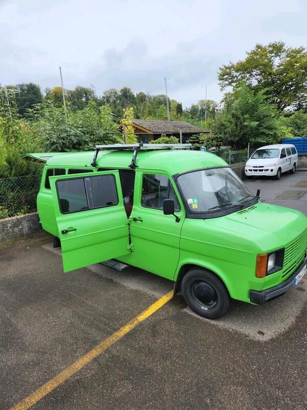 Grün Gebraucht 1983 Ford Transit Van / Kleinbus | 9.000 € - Bild 1/4