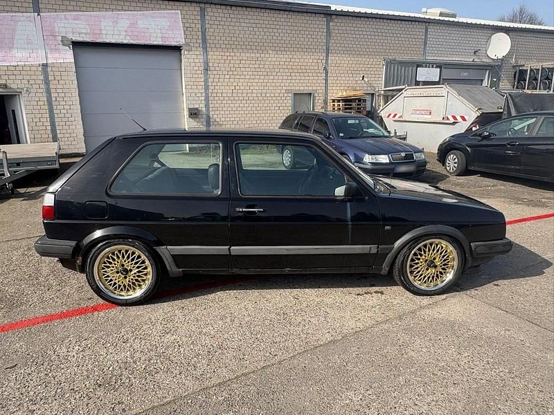 Gebraucht VW Golf II 90 PS (66 kW) 1990 Schwarz Kleinwagen