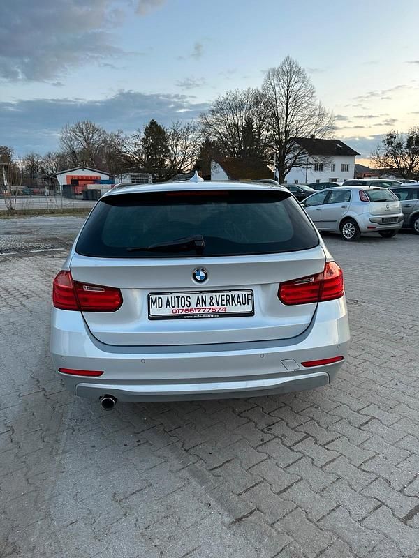 Gebraucht BMW 318 143 PS (105 kW) 2012 Silber Kombi