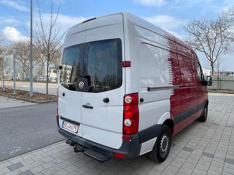 Gebraucht VW Crafter 136 PS (100 kW) 2016 Rot Van