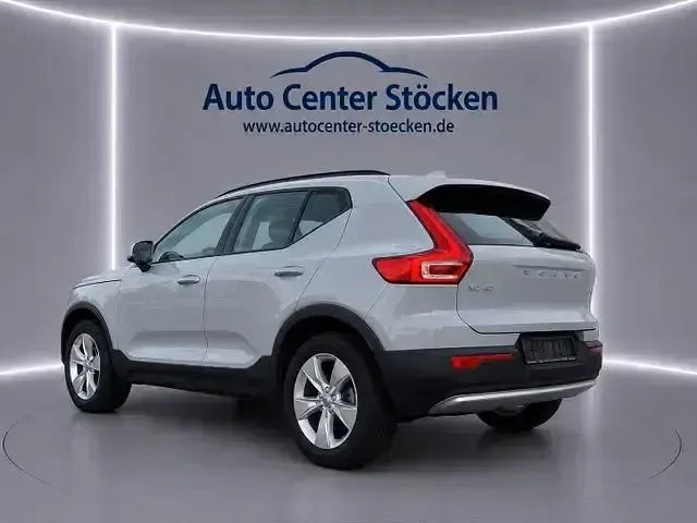 Gebraucht Volvo XC40 129 PS (94 kW) 2024 Grau SUV
