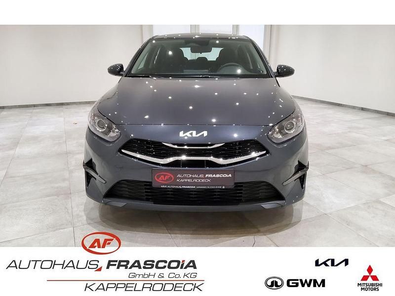 Gebraucht Kia Ceed Vision 99 PS (72 kW) 2024 Schwarz Kleinwagen