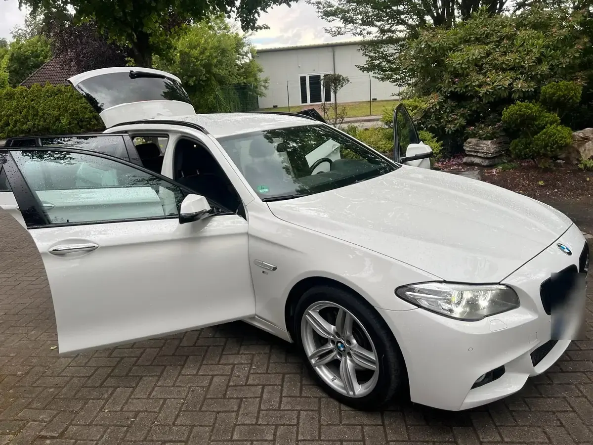 Gebraucht BMW 530 258 PS (189 kW) 2015 Weiß Kombi