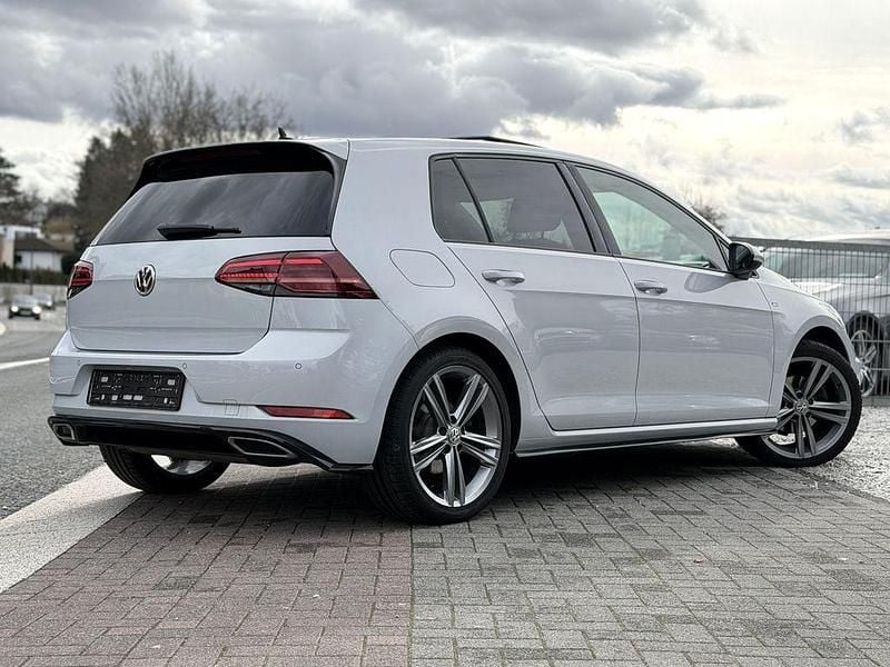 Gebraucht VW Golf VII R-line 150 PS (110 kW) 2018 Silber Limousine