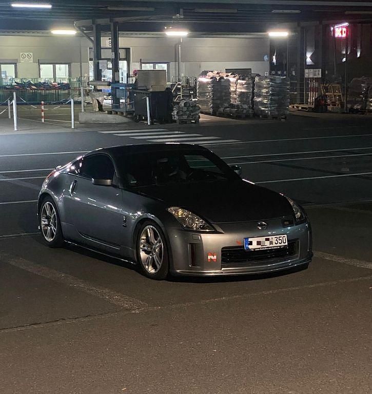 Grau Gebraucht 2006 Nissan 350Z Pack Coupé | 22.350 € (Etwas zu teuer) - Bild 1/4