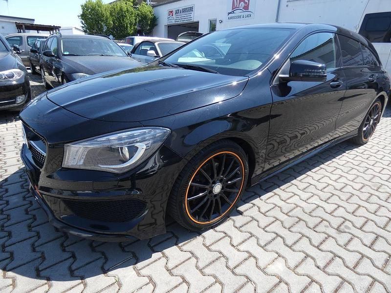 Gebraucht Mercedes CLA180 122 PS (89 kW) 2015 Schwarz Limousine