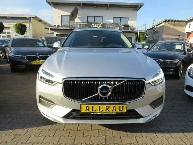 Second-hand Volvo XC60 Momentum 197 CP (144 kW) 2020 Argintiu SUV