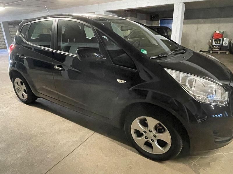 Gebraucht Kia Venga Edition 7 125 PS (91 kW) 2011 Schwarz Kleinwagen