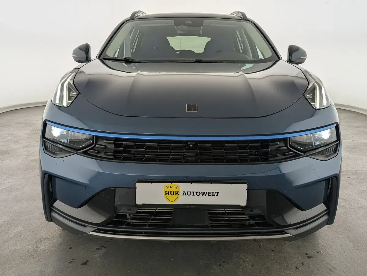 Second-hand Lynk & Co 01 197 CP (144 kW) 2022 Albastru SUV