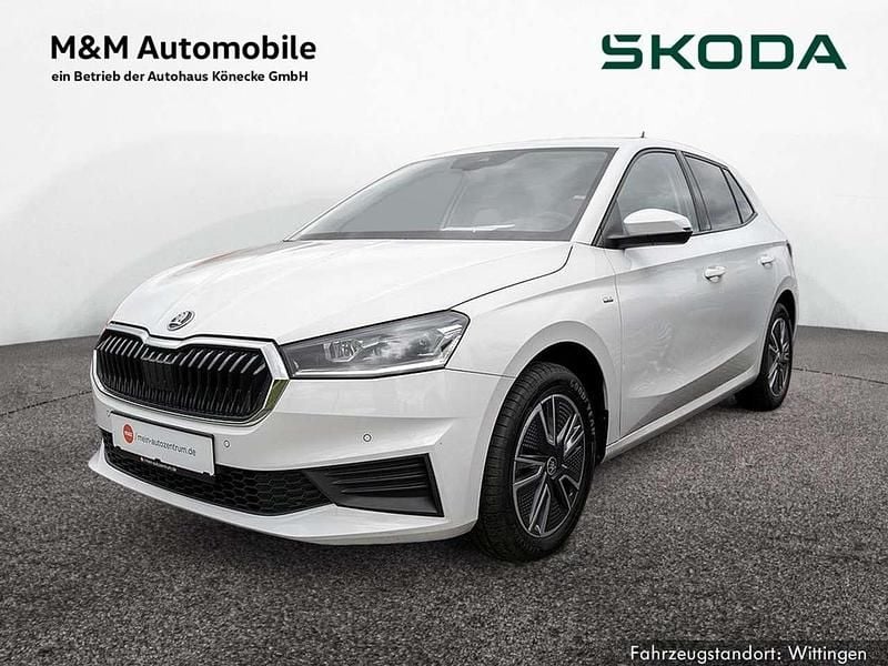 Candy weiss Gebraucht 2023 Skoda Fabia Tour Kleinwagen | 16.120 € (Guter Preis) - Bild 1/4