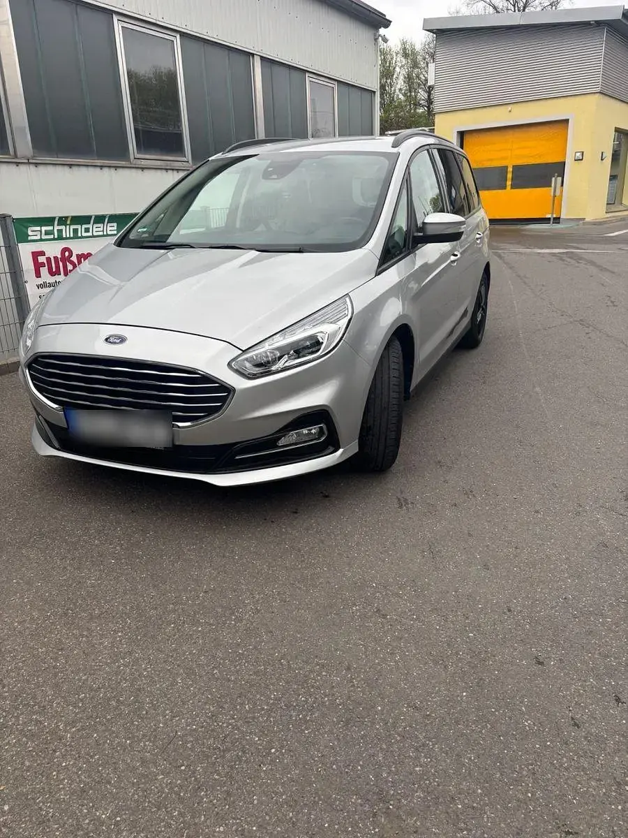 Gebraucht Ford Galaxy Trend 150 PS (110 kW) 2021 Silber Van / Kleinbus