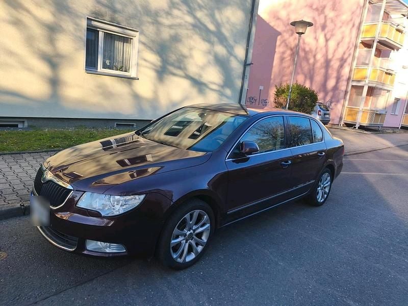 Gebraucht Skoda Superb 160 PS (117 kW) 2009 Andere farben Limousine