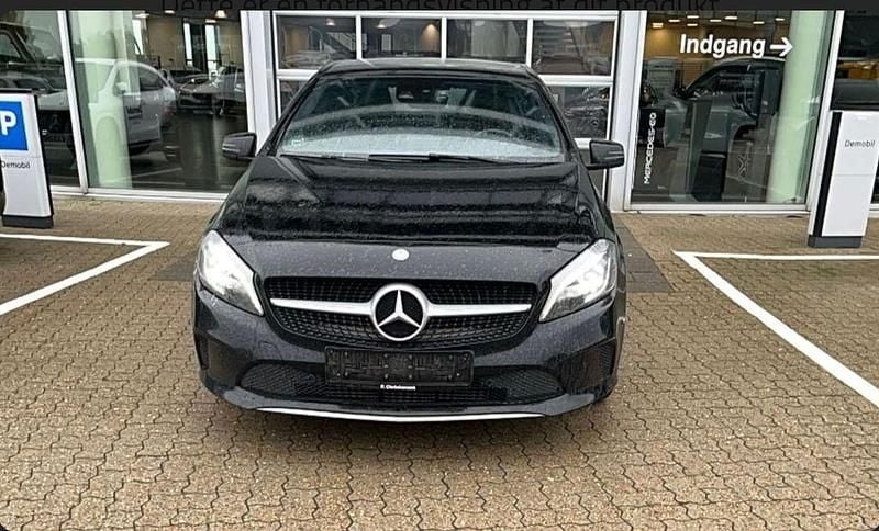 Gebraucht 2017 Mercedes A200 Limousine | 8.250 € (Guter Preis) - Bild 1/4