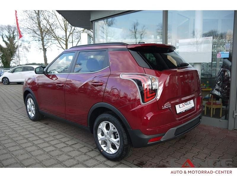 Neu Ssangyong (KGM) Tivoli 163 PS (119 kW) 2025 Cherry red SUV