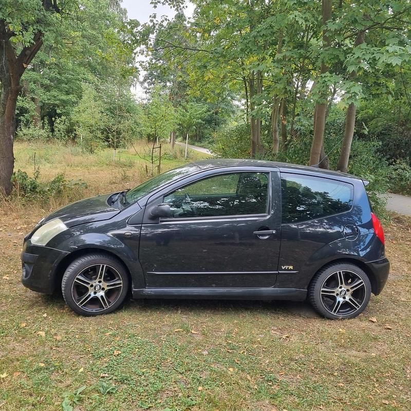 Gebraucht Citroën C2 73 PS (53 kW) 2009 Schwarz Kleinwagen