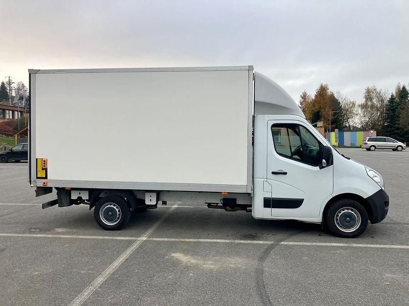 Gebraucht Opel Movano 170 PS (125 kW) 2017 Weiß Van / Kleinbus