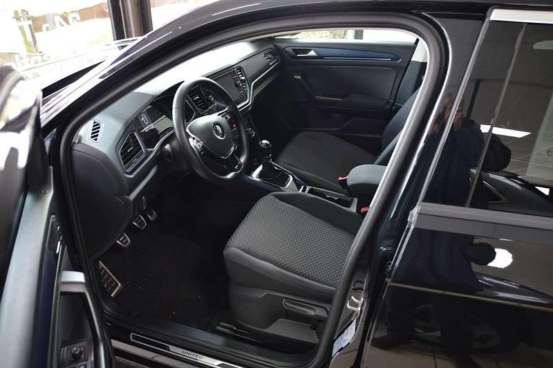Gebraucht VW T-Roc United 150 PS (110 kW) 2020 Deep black perleffekt SUV