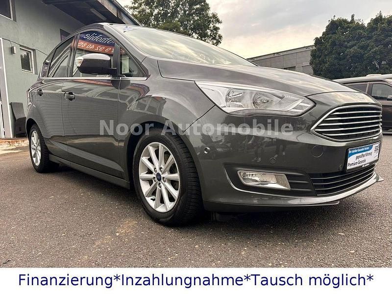 Magnetic Gebraucht 2017 Ford C-MAX Titanium Van / Kleinbus | 8.450 € (Superpreis) - Bild 1/4