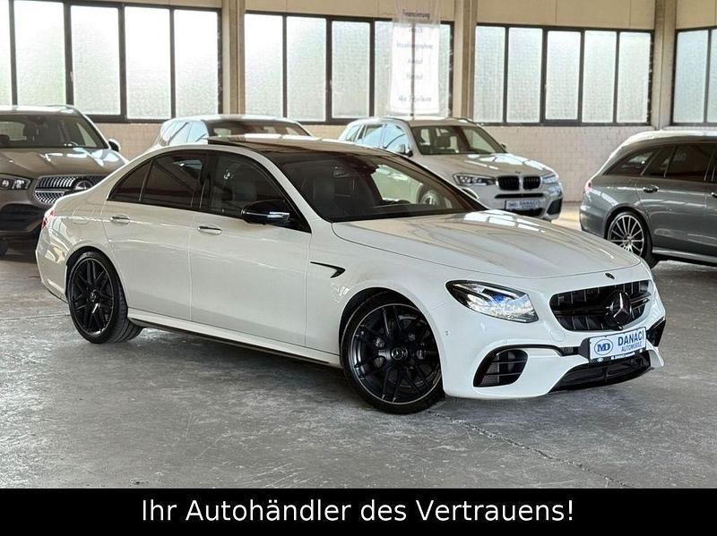 Weiß Gebraucht 2019 Mercedes E63 AMG AMG Limousine | 61.999 € (Fairer Preis) - Bild 1/4
