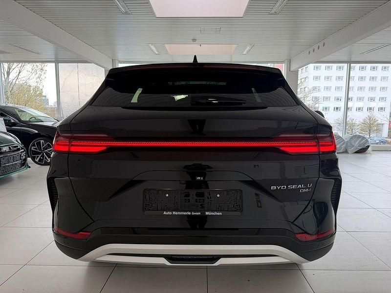 Neu BYD Seal U Boost 218 PS (160 kW) 2025 Schwarz SUV