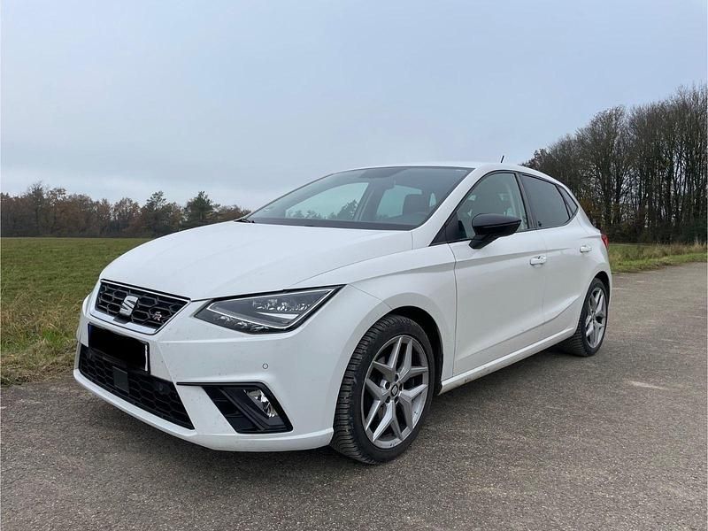 Weiß Gebraucht 2018 Seat Ibiza FR Kleinwagen | 11.600 € (Guter Preis) - Bild 1/4