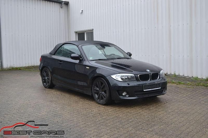 Gebraucht BMW 120 Cabriolet Advantage 177 PS (130 kW) 2011 Schwarz Cabrio