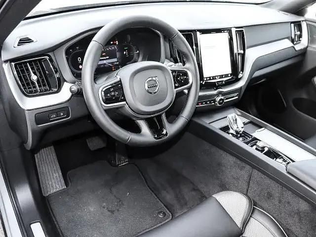 Gebraucht Volvo XC60 Plus 398 PS (292 kW) 2023 Vapour grey / metallic SUV