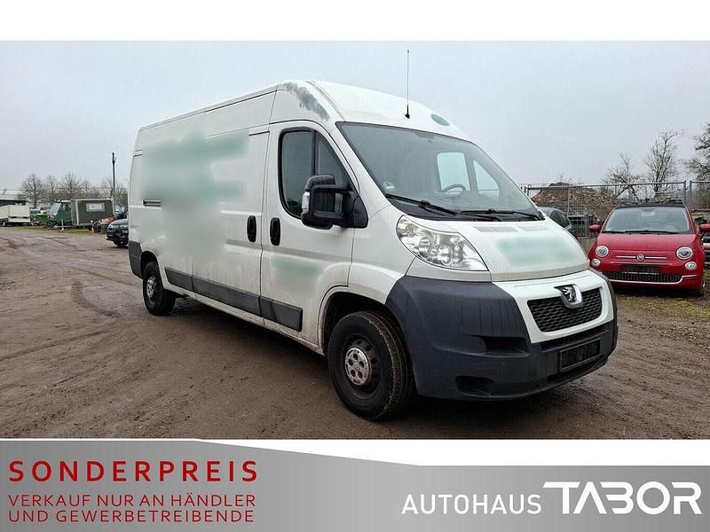 Gebraucht Peugeot Boxer Avantage 131 PS (96 kW) 2012 Lack weiss banquise/deckende l Van