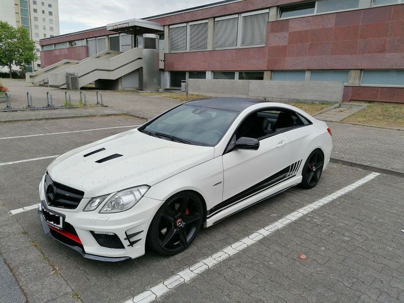 Verkauft Mercedes E350 Cgi Coupe Amg Gebraucht 2009 135 000 Km In Gross Gerau