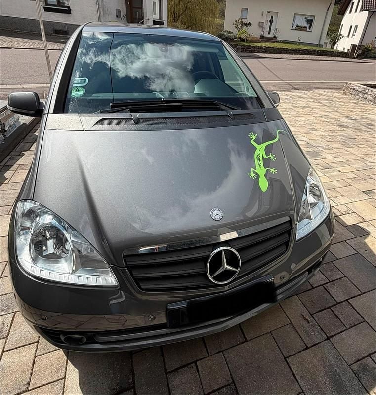 Gebraucht Mercedes A160 95 PS (69 kW) 2011 Grau Limousine