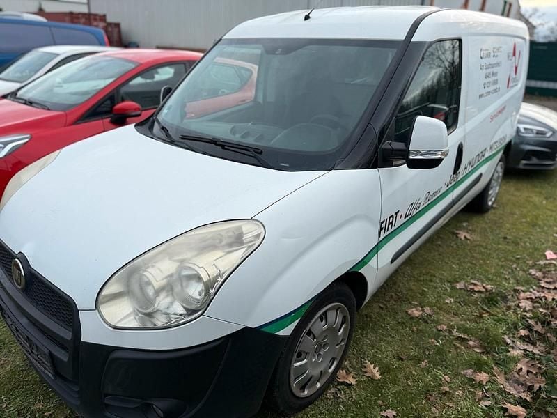 Weiß Gebraucht 2013 Fiat Doblò Van / Kleinbus | 2.200 € (Guter Preis) - Bild 1/4