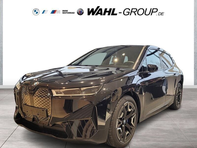 Grau Gebraucht 2024 BMW iX Sport Line SUV | 89.990 € - Bild 1/4