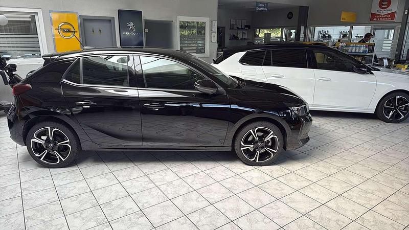 Gebraucht Opel Corsa 101 PS (74 kW) 2024 Schwarz Kleinwagen