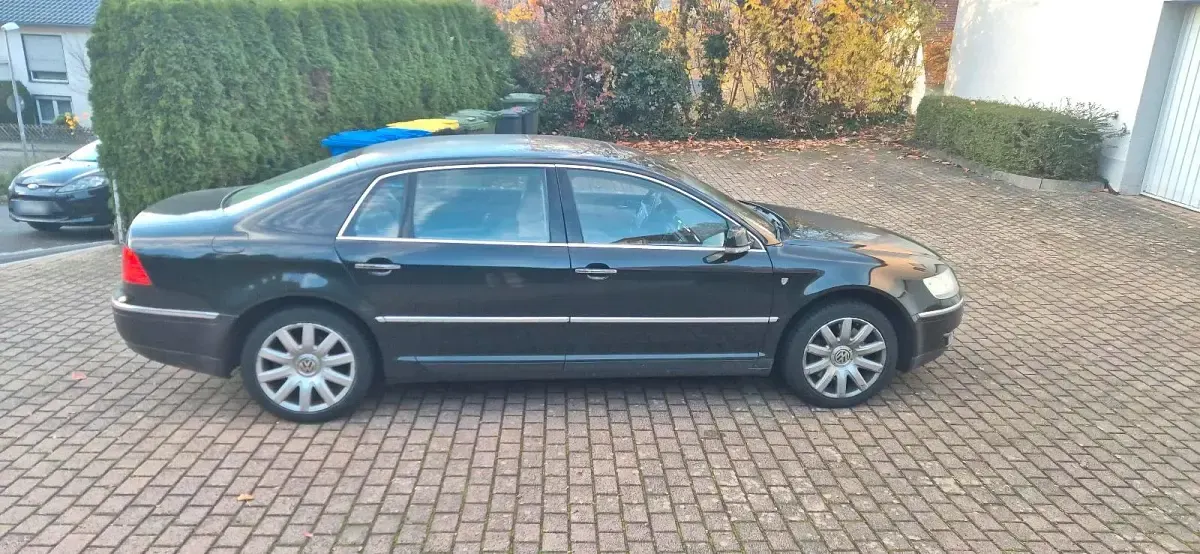 Second-hand VW Phaeton Individual 334 CP (245 kW) 2007 Negru Berlinǎ