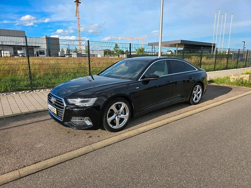 Schwarz Gebraucht 2021 Audi A6 S-Line Limousine | 29.999 € - Bild 1/4