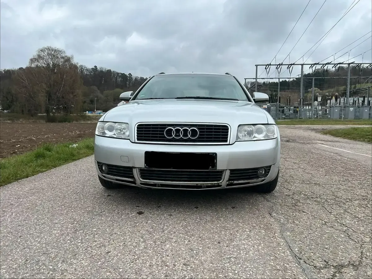 Używany Audi A4 150 KM (110 kW) 2002 Srebrny Kombi