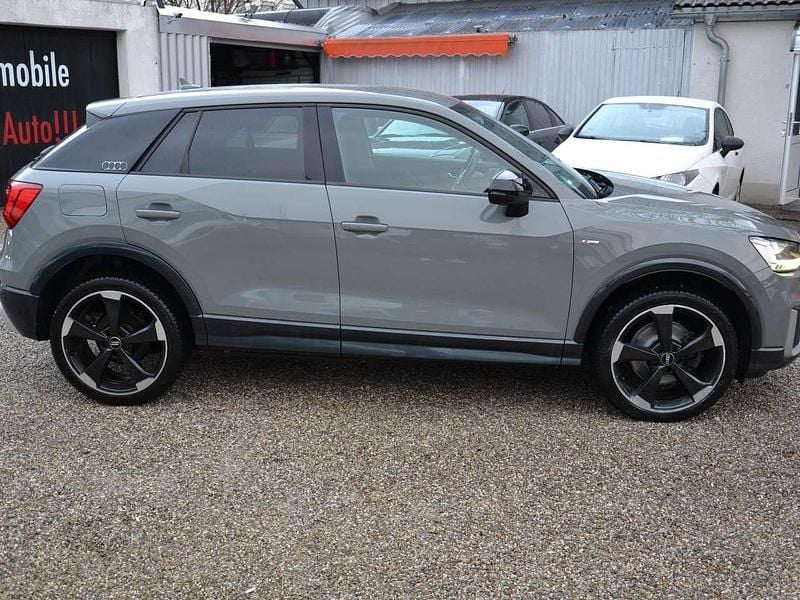 Gebraucht Audi Q2 Design 150 PS (110 kW) 2017 Quantumgrau SUV