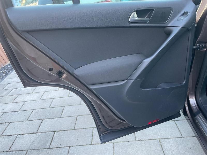 Gebraucht VW Tiguan Trendline 110 PS (80 kW) 2011 Braun SUV
