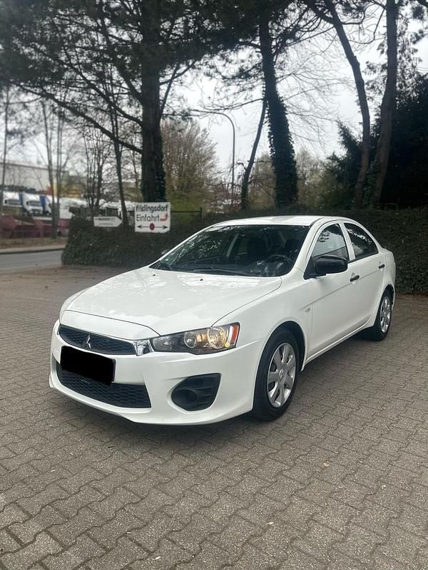 Gebraucht Mitsubishi Lancer 117 PS (86 kW) 2017 Weiß Limousine