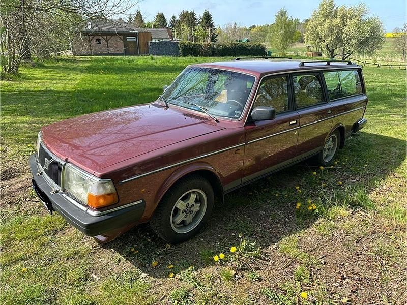Rot Gebraucht 1991 Volvo 245 Kombi | 8.700 € - Bild 1/4