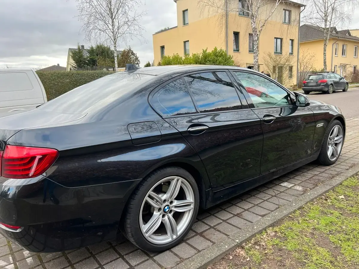 Gebraucht BMW 528 245 PS (180 kW) 2013 Schwarz Limousine