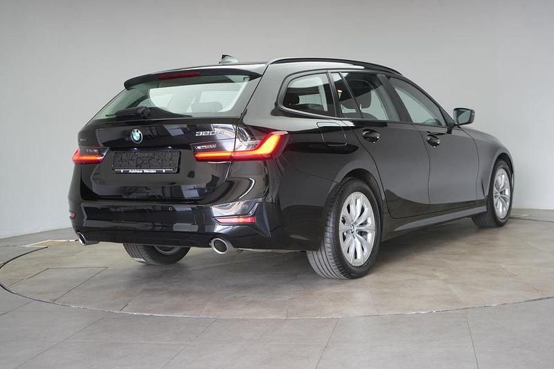 Gebraucht BMW 320 Advantage 190 PS (139 kW) 2021 Schwarz Kombi