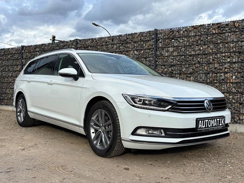 Gebraucht VW Passat Highline 150 PS (110 kW) 2018 Weiß Kombi
