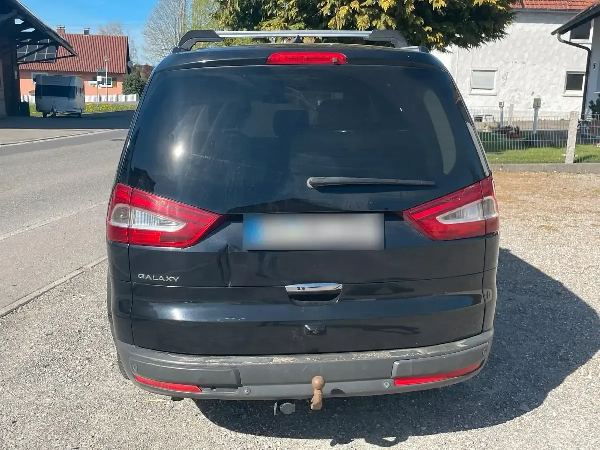 Usata Ford Galaxy 200 CV (147 kW) 2011 Nero Monovolume
