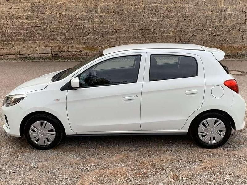 Gebraucht Mitsubishi Space Star Basis 71 PS (52 kW) 2020 Weiß Kleinwagen