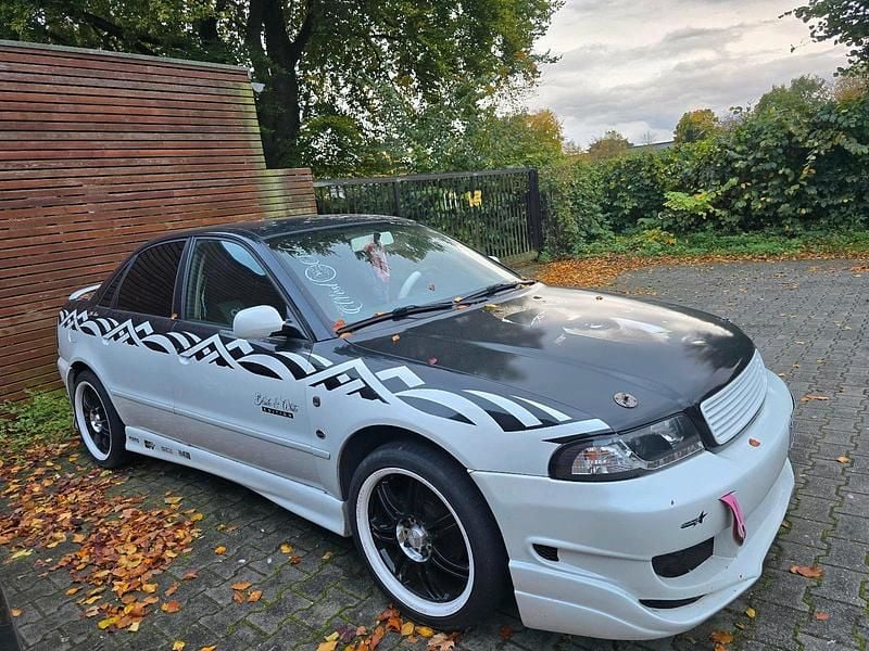Weiß Gebraucht 1998 Audi A4 Sport Limousine | 1.699 € (Guter Preis) - Bild 1/4