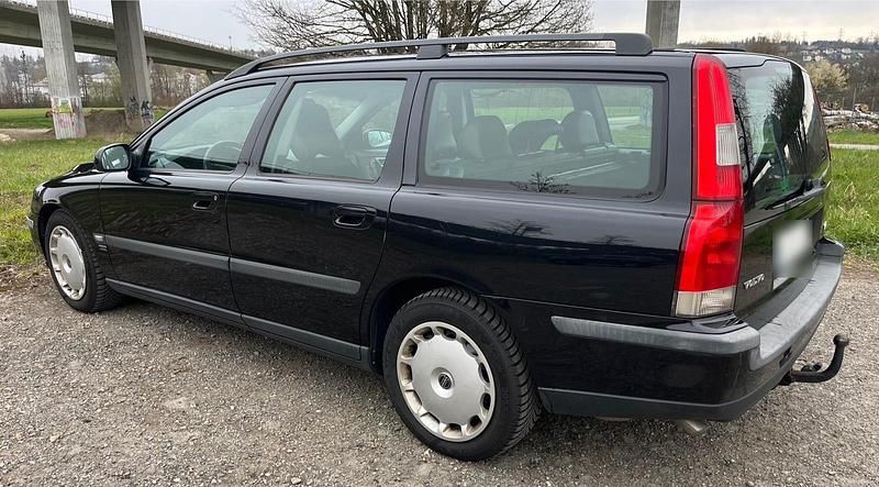 Gebraucht Volvo V70 140 PS (102 kW) 2001 Schwarz Kombi