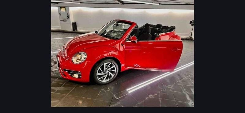 Gebraucht VW Beetle Sound 105 PS (77 kW) 2018 Rot Kleinwagen