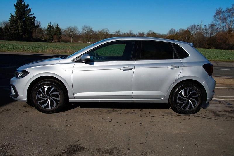 Gebraucht VW Polo Life 95 PS (69 kW) 2025 Silber Kleinwagen