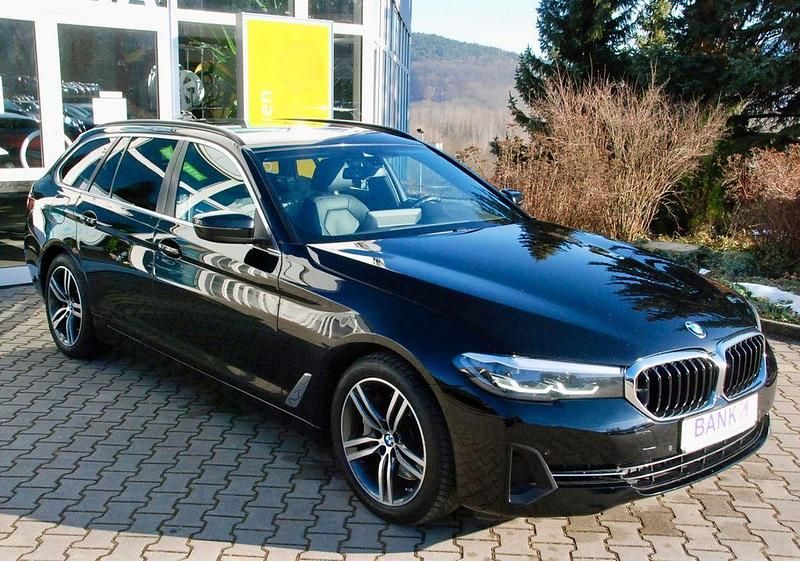 Gebraucht BMW 530 286 PS (210 kW) 2023 Schwarz Kombi